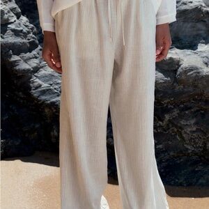 🤍 Zara Striped Linen Pants